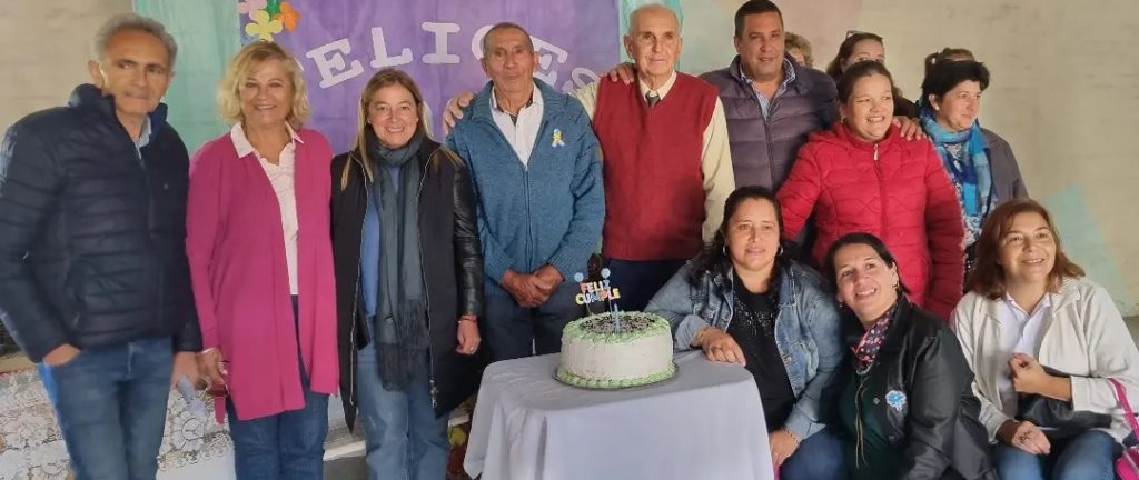 Estuvimos presentes en #Manucho por el festejo del 96º aniversario de la escuela Nº 521 Simón de Iriondo